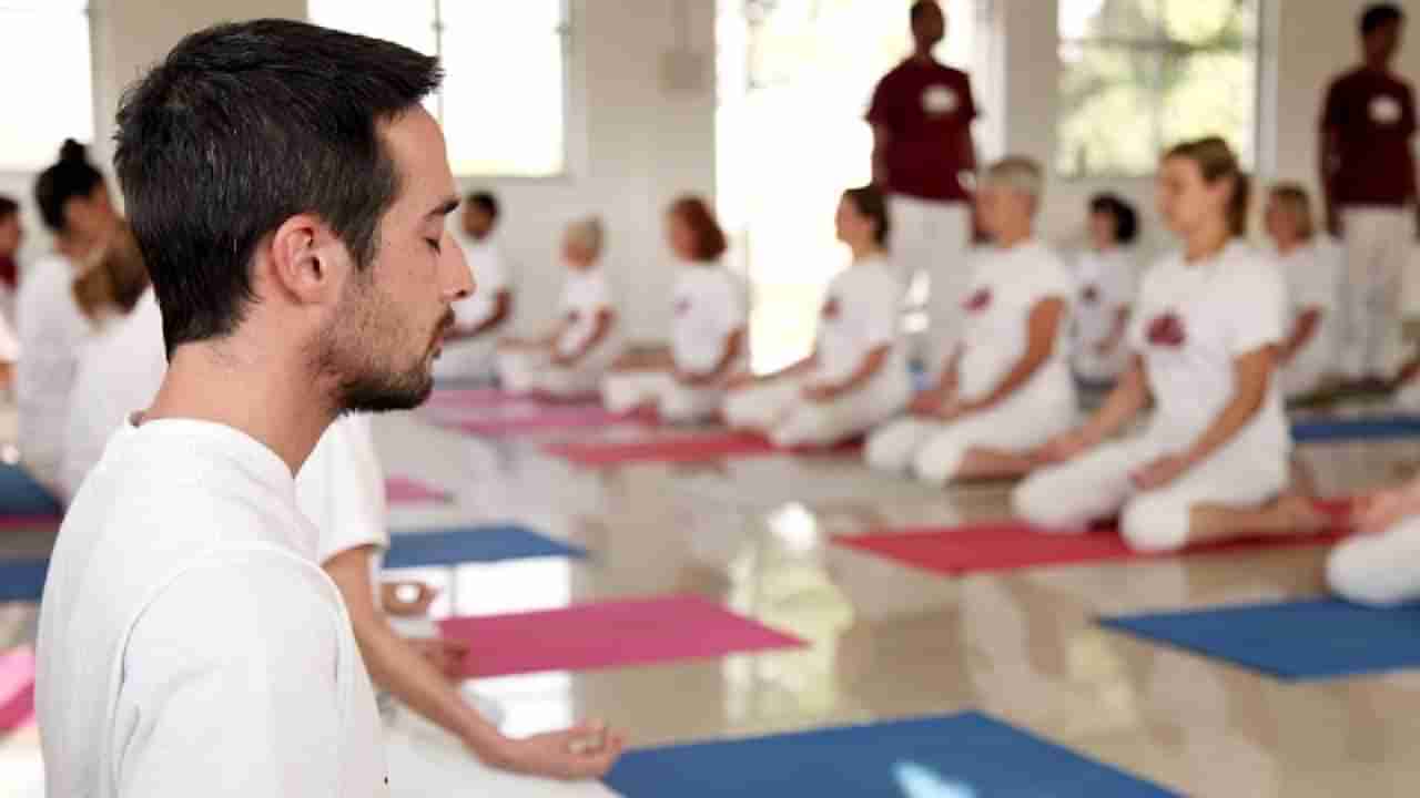 Free Yoga Training: ಉಚಿತವಾಗಿ ಯೋಗ ಅಧ್ಯಯನ ಮಾಡಿ, ಶಿಕ್ಷಕರಾಗುವ ಮೂಲಕ ನಿಮ್ಮ ವೃತ್ತಿಜೀವನ ಪ್ರಾರಂಭಿಸಿ