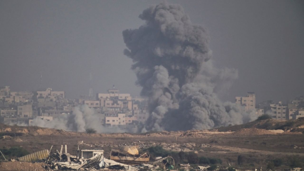 ಗಾಜಾ ಆಸ್ಪತ್ರೆಯ ಮೇಲೆ ಇಸ್ರೇಲ್ ವೈಮಾನಿಕ ದಾಳಿ; 4 ಪತ್ರಕರ್ತರು ಸೇರಿ 15 ಜನ ಸಾವು
