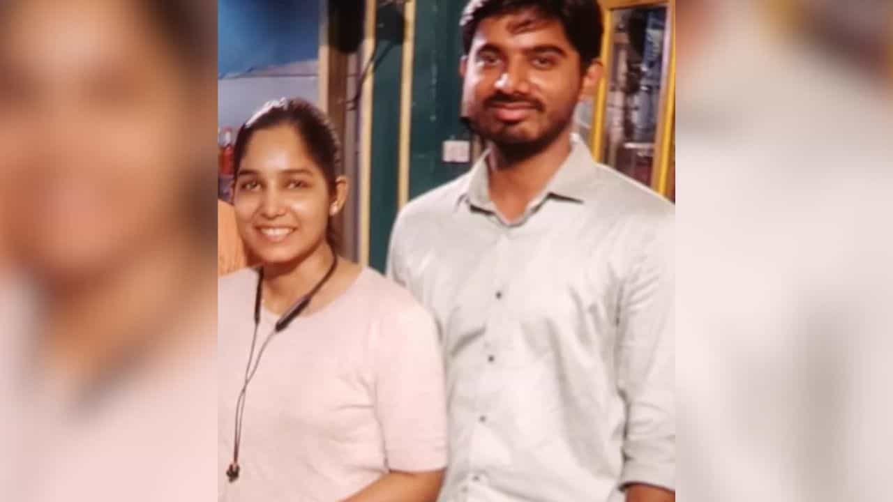 ಮನೆಯ ಬೆಡ್​ರೂಂನಲ್ಲಿ ತಂಗಿಯೊಂದಿಗೆ ಗುಪ್ತಚರ ಬ್ಯೂರೋ ಅಧಿಕಾರಿಯ ಶವ ಪತ್ತೆ; ಕೊಂದವರು ಯಾರು?