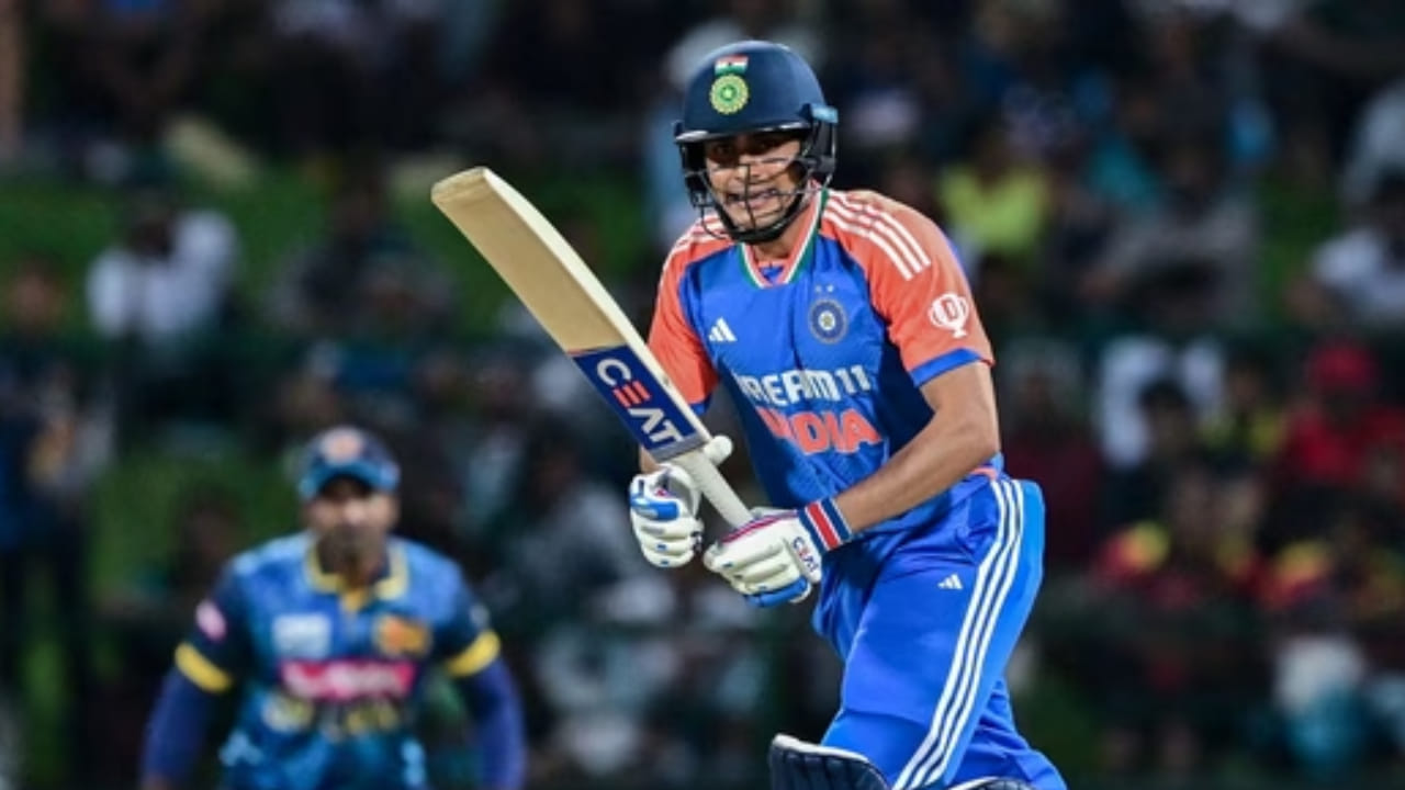 ಇಂಗ್ಲೆಂಡ್ ವಿರುದ್ಧದ ಟೆಸ್ಟ್ ಸರಣಿಯಲ್ಲಿ ಶುಭ್ಮನ್ ಗಿಲ್ ಪ್ರದರ್ಶನ ನೀಡಿದ ರೀತಿಯನ್ನು ನೋಡಿದರೆ, ಏಷ್ಯಾ ಕಪ್ಗಾಗಿ ಅವರನ್ನು ನಿರ್ಲಕ್ಷಿಸುವುದು ಕಷ್ಟವಾಗುತ್ತದೆ. ಶುಭ್ಮನ್ ಕೊನೆಯ ಬಾರಿಗೆ ಜುಲೈ 2024 ರಲ್ಲಿ ಭಾರತದ ಪರ ಟಿ20 ಕ್ರಿಕೆಟ್ ಆಡಿದ್ದರು. ಆದಾಗ್ಯೂ ಅವರಿಗೆ ಟಿ20 ತಂಡದಲ್ಲಿ ಸ್ಥಾನ ಸಿಗುವ ಸಾಧ್ಯತೆಗಳಿವೆ. ಶುಭ್ಮನ್ 21 ಟಿ20 ಪಂದ್ಯಗಳಲ್ಲಿ 578 ರನ್ ಗಳಿಸಿದ್ದಾರೆ, ಇದರಲ್ಲಿ 1 ಶತಕ ಮತ್ತು 3 ಅರ್ಧಶತಕಗಳು ಸೇರಿವೆ.