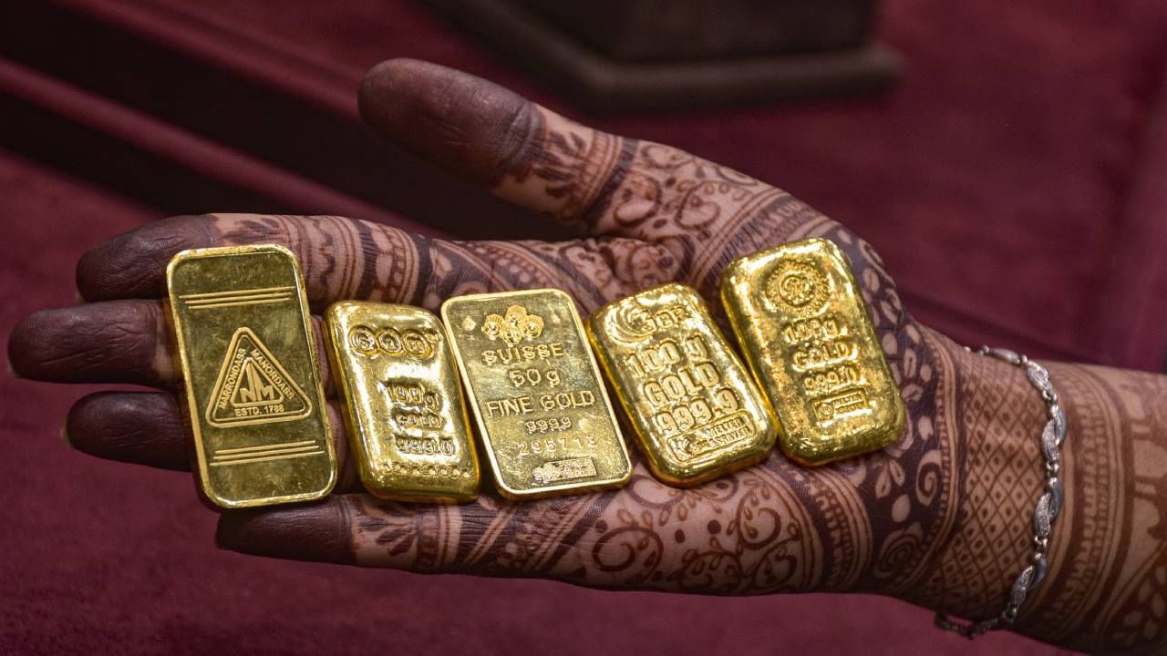 Gold Rate Today Bangalore: ಚಿನ್ನ, ಬೆಳ್ಳಿ ಬೆಲೆ ಇವತ್ತೂ ಇಳಿಕೆ; ಇಲ್ಲಿದೆ ದರಪಟ್ಟಿ