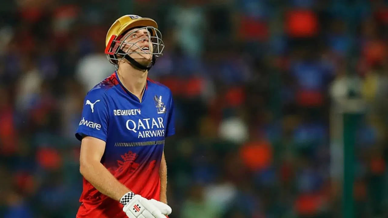 ಇತ್ತ ರಾಯಲ್ ಚಾಲೆಂಜರ್ಸ್ ಬೆಂಗಳೂರು ತಂಡದ ಪರ ಉತ್ತಮ ಆಲ್​ರೌಂಡರ್ ಪ್ರದರ್ಶನ ನೀಡಿದ್ದರಿಂದ ಐಪಿಎಲ್ 2025 ರ ಹರಾಜಿಗೂ ಮುನ್ನ ಕ್ಯಾಮರೋನ್ ಗ್ರೀನ್ ಅವರನ್ನು ತಂಡದಲ್ಲೇ ಉಳಿಸಿಕೊಳ್ಳಲು ಆರ್​ಸಿಬಿ ಪ್ಲ್ಯಾನ್ ಮಾಡಿತ್ತು. ಆದರೆ ಗಾಯಗೊಂಡಿದ್ದ ಕಾರಣ ಅವರನ್ನು ರಿಟೈನ್ ಮಾಡಿರಲಿಲ್ಲ ಎಂಬುದನ್ನು ಆರ್​ಸಿಬಿ ತಂಡದ ನಿರ್ದೇಶಕರಾದ ಮೋ ಬೊಬಾಟ್ ತಿಳಿಸಿದ್ದಾರೆ.