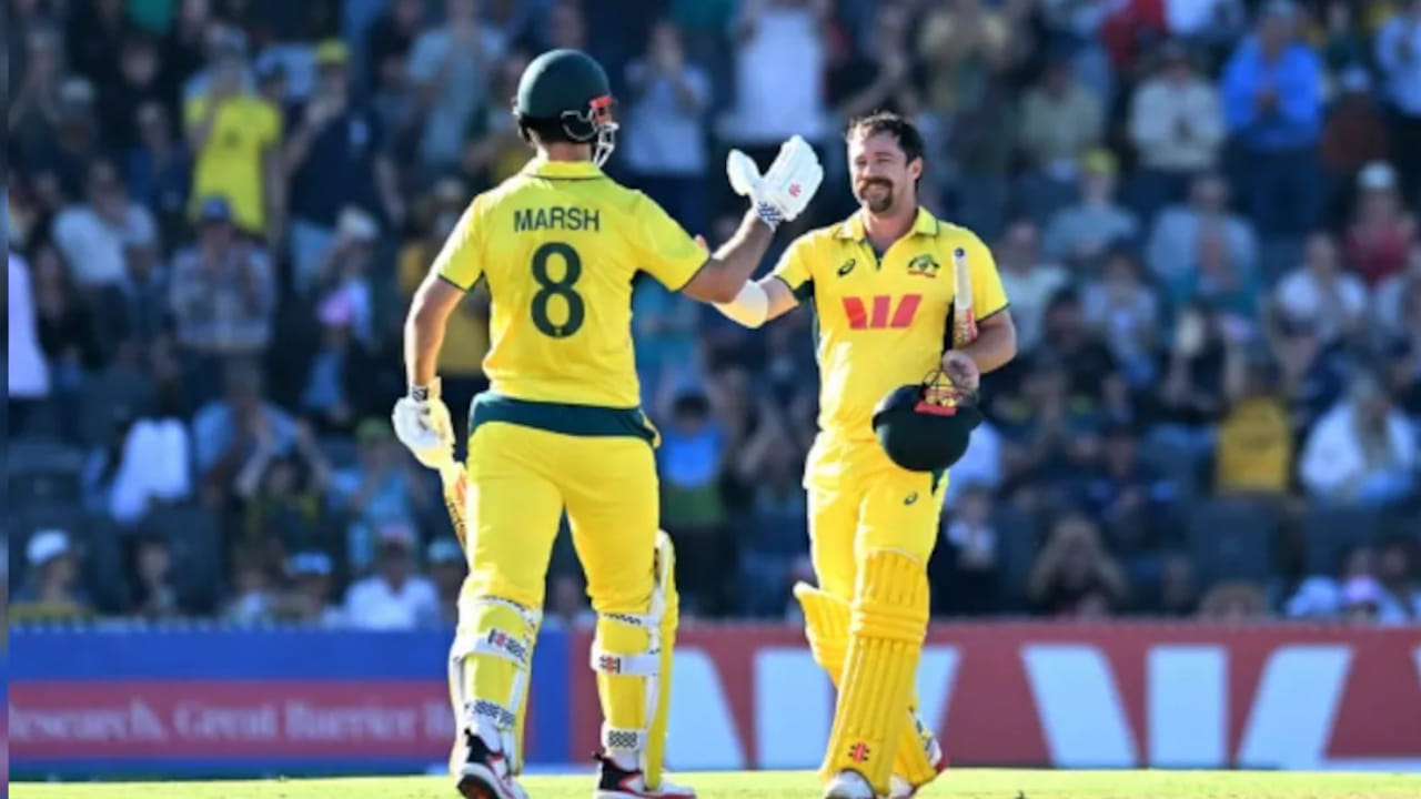 2015 ರಲ್ಲಿ ಶ್ರೀಲಂಕಾ ವಿರುದ್ಧ 51 ಎಸೆತಗಳಲ್ಲಿ ಶತಕ ಪೂರೈಸಿದ ಮ್ಯಾಕ್ಸ್‌ವೆಲ್ ಈ ಪಟ್ಟಿಯಲ್ಲಿ ಮೂರನೇ ಸ್ಥಾನದಲ್ಲಿದ್ದಾರೆ. 2013 ರಲ್ಲಿ, ಜೇಮ್ಸ್ ಫಾಕ್ನರ್ ಭಾರತದ ವಿರುದ್ಧ ಕೇವಲ 57 ಎಸೆತಗಳಲ್ಲಿ ಶತಕ ಗಳಿಸಿದರು. 2023 ರಲ್ಲಿ ನ್ಯೂಜಿಲೆಂಡ್ ವಿರುದ್ಧ 59 ಎಸೆತಗಳಲ್ಲಿ ಶತಕ ಪೂರೈಸಿದ ಟ್ರಾವಿಸ್ ಹೆಡ್ ಐದನೇ ಸ್ಥಾನದಲ್ಲಿದ್ದಾರೆ.