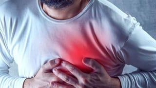 ಬೆಳಿಗ್ಗೆ ಎದ್ದ ತಕ್ಷಣ ಈ ಅಭ್ಯಾಸ ರೂಢಿಸಿಕೊಂಡ್ರೆ ಕರುಳಿನ ಆರೋಗ್ಯ ಚೆನ್ನಾಗಿರುತ್ತೆ