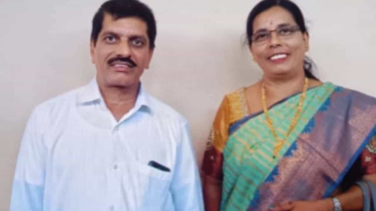 55 ರ ಮಹಿಳೆಗೆ 33 ರ ಯುವಕನ ಜತೆ ಲವ್! ಗಂಡನನ್ನೇ ಕೊಲೆ ಮಾಡಿಸಿ ತಪ್ಪಿಸಿಕೊಂಡಿದ್ದಾಕೆ 2 ತಿಂಗಳ ಬಳಿಕ ಅರೆಸ್ಟ್