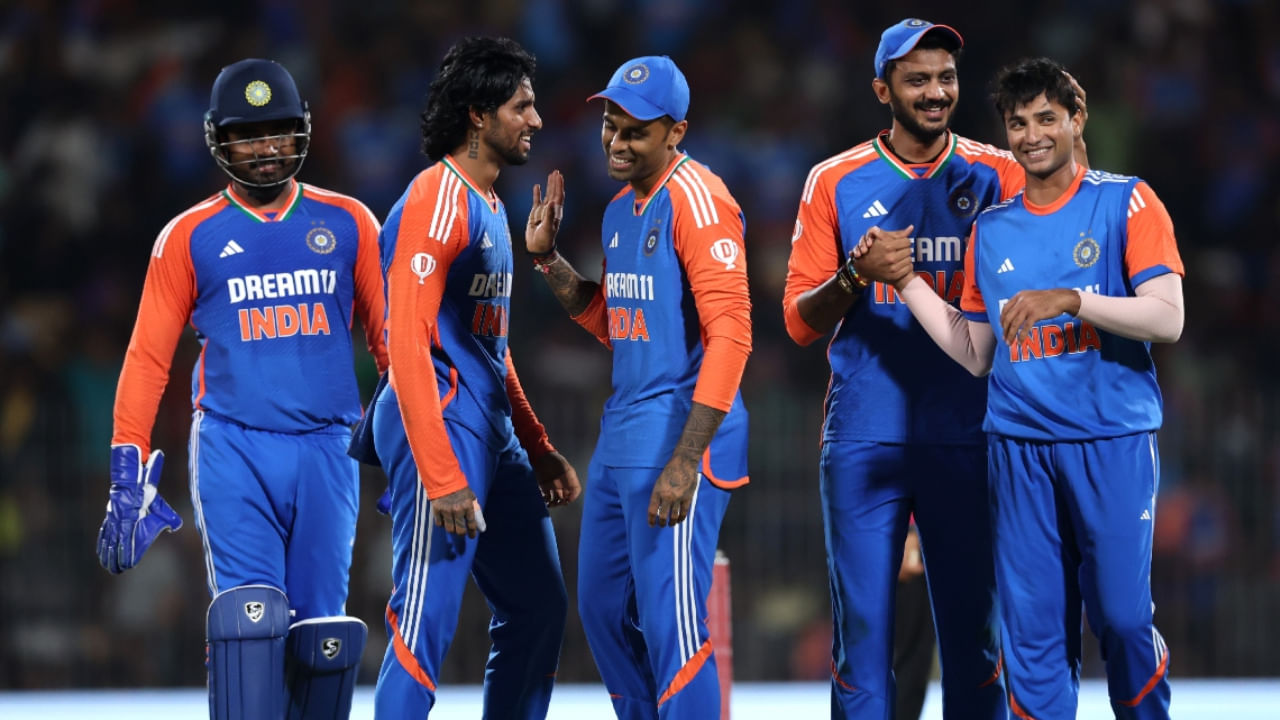 ಈ ಬಾರಿಯ ಏಷ್ಯಾಕಪ್ ದುಬೈ ಮತ್ತು ಅಬುಧಾಬಿಯಲ್ಲಿ ನಡೆಯಲಿದೆ. ಈ ವರ್ಷ ಕೆಲವು ಹೊಸ ದಾಖಲೆಗಳು ನಿರ್ಮಾಣವಾಗುವ ನಿರೀಕ್ಷೆಯಿದೆ. 2022 ರಿಂದ ಇಲ್ಲಿಯವರೆಗೆ ಕ್ರಿಕೆಟ್ ಆಡುವ ವಿಧಾನವೂ ಬದಲಾಗಿದ್ದು, ಆಕ್ರಮಣಕಾರಿಯಾಗಿ ಆಡುವ ಯುವ ಬ್ಯಾಟ್ಸ್‌ಮನ್‌ಗಳು ಹುಟ್ಟಿಕೊಂಡಿದ್ದಾರೆ. ಹೀಗಾಗಿ ಈ ಬಾರಿಯ ಟಿ20 ಏಷ್ಯಾಕಪ್ ಹೇಗೆ ಭಿನ್ನವಾಗಿರುತ್ತದೆ ಎಂಬುದನ್ನು ಕಾದು ನೋಡಬೇಕಾಗಿದೆ.
