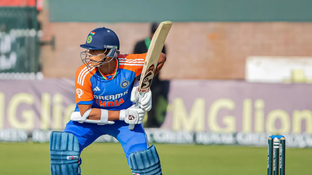 ರಾಜಸ್ಥಾನ್ ರಾಯಲ್ಸ್ ಪರ ಆಡುವ ಯಶಸ್ವಿ ಜೈಸ್ವಾಲ್ ಆಡಿದ 14 ಪಂದ್ಯಗಳಲ್ಲಿ 159.71 ಸ್ಟ್ರೈಕ್ ರೇಟ್‌ನಲ್ಲಿ 559 ರನ್ ಗಳಿಸಿದ್ದರು. ಈ ಮೂಲಕ ಈ ಪಂದ್ಯಾವಳಿಯಲ್ಲಿ ಅತಿ ಹೆಚ್ಚು ರನ್ ಗಳಿಸಿದ ಏಳನೇ ಆಟಗಾರರಾಗಿದ್ದರು. ಆದಾಗ್ಯೂ, ಕೆಲವು ಸಮಯದಿಂದ, ಅಭಿಷೇಕ್ ಶರ್ಮಾ ಮತ್ತು ಸಂಜು ಸ್ಯಾಮ್ಸನ್ ಟೀಂ ಇಂಡಿಯಾ ಆರಂಭಿಕರಾಗಿ ಉತ್ತಮ ಪ್ರದರ್ಶನ ನೀಡುತ್ತಿದ್ದಾರೆ. ಹಾಗೆಯೇ ಶುಭ್​ಮನ್ ಗಿಲ್ ಅವರನ್ನು ಸಹ ಆರಂಭಿಕ ಸ್ಥಾನಕ್ಕೆ ನೋಡಲಾಗುತ್ತಿದೆ. ಇದು ಮಾತ್ರವಲ್ಲದೆ, ತಂಡಕ್ಕೆ ಆರಂಭಿಕ ಆಟಗಾರನಾಗಿ ಇನ್ನೂ ಹಲವು ಆಯ್ಕೆಗಳಿವೆ. ಯಶಸ್ವಿಗೆ 2025 ರ ಏಷ್ಯಾಕಪ್‌ನಲ್ಲಿ ವಿಶ್ರಾಂತಿ ನೀಡಿ ಅಕ್ಟೋಬರ್ 2 ರಿಂದ ಪ್ರಾರಂಭವಾಗುವ ವೆಸ್ಟ್ ಇಂಡೀಸ್ ವಿರುದ್ಧದ ಎರಡು ಪಂದ್ಯಗಳ ಟೆಸ್ಟ್ ಸರಣಿಯಲ್ಲಿ ಆಡಿಸಬಹುದು.