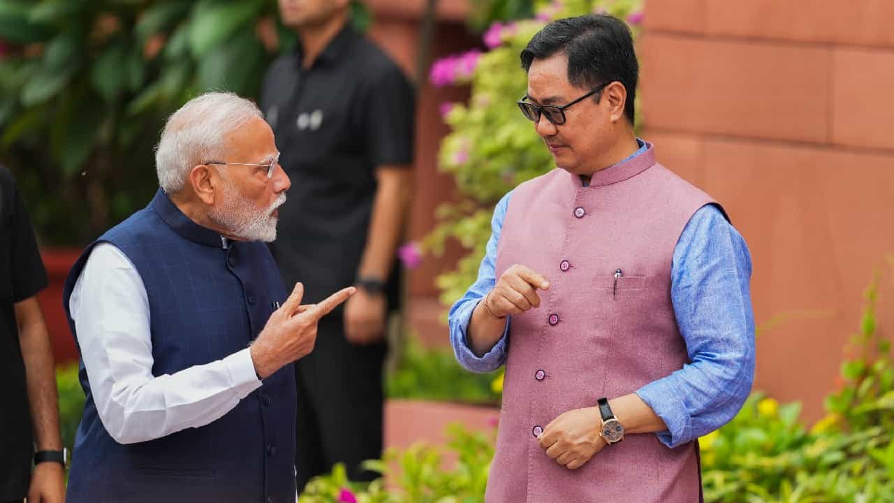 ಸಚಿವರನ್ನು ವಜಾಗೊಳಿಸುವ ಮಸೂದೆಯಲ್ಲಿ ಮೋದಿ ತಮಗೆ ವಿನಾಯಿತಿ ಬೇಡ ಎಂದಿದ್ದರು; ಕಿರಣ್ ರಿಜಿಜು