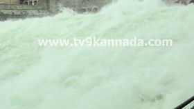 ಕೆಆರ್ಎಸ್ ಡ್ಯಾಂನಿಂದ ಬರೋಬ್ಬರಿ 50 ಸಾವಿರ ಕ್ಯೂಸೆಕ್ ನೀರು ಬಿಡುಗಡೆ! ಕೆಆರ್ಎಸ್ ಡ್ಯಾಂನಿಂದ ಬರೋಬ್ಬರಿ 50 ಸಾವಿರ ಕ್ಯೂಸೆಕ್ ನೀರು ಬಿಡುಗಡೆ!
