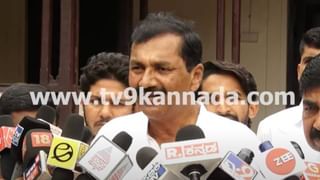 ಸಾಧನೆಗೈದಿರುವ ಅಲ್ಪಸಂಖ್ಯಾತ ಸಮುದಾಯ ವಿದ್ಯಾರ್ಥಿಗಳಿಗೆ ಲ್ಯಾಪ್​ಟಾಪ್ ಉಡುಗೊರೆಯಾಗಿ ನೀಡಿದ ಜಮೀರ್