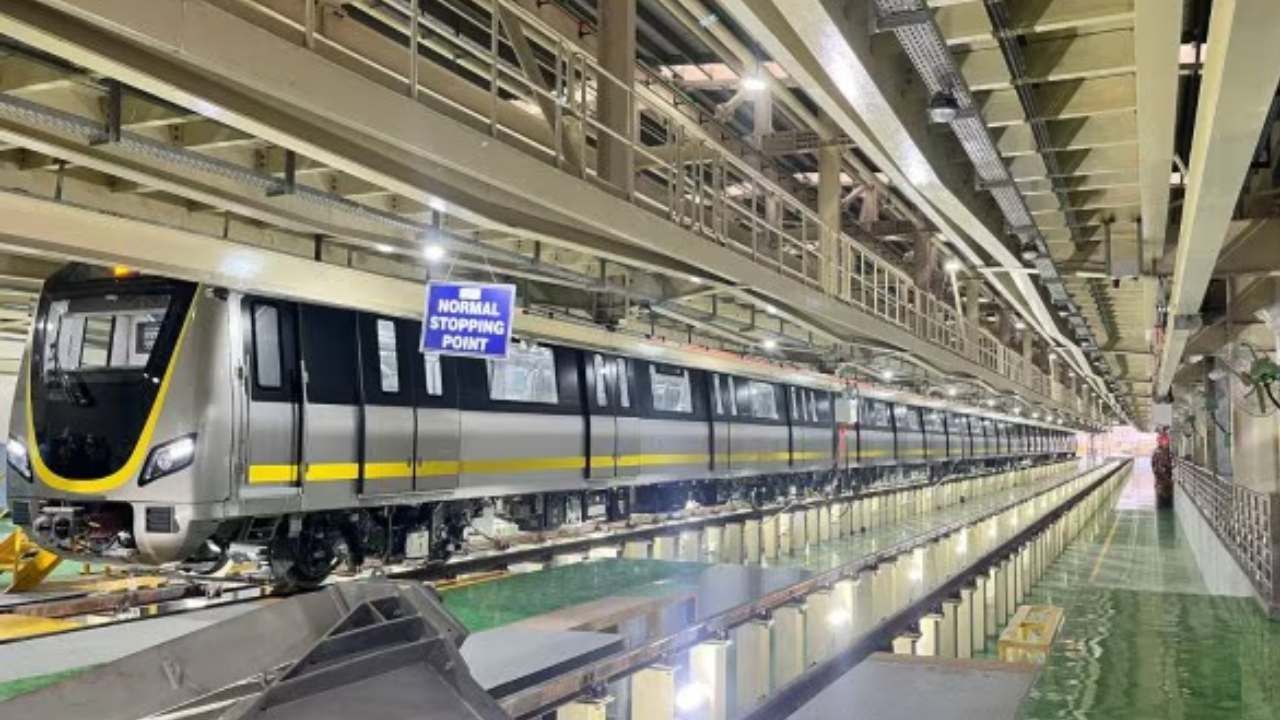 ಆಗಸ್ಟ್​ 10ರಂದು ಬೆಂಗಳೂರಿಗೆ ಆಗಮಿಸುತ್ತಿರುವ ಪ್ರಧಾನಿ ಮೋದಿ, ಬಹು ನಿರೀಕ್ಷಿತ ಮೆಟ್ರೋ ಹಳದಿ ಮಾರ್ಗವನ್ನು ಉದ್ಘಾಟಿಸಲಿದ್ದಾರೆ.  