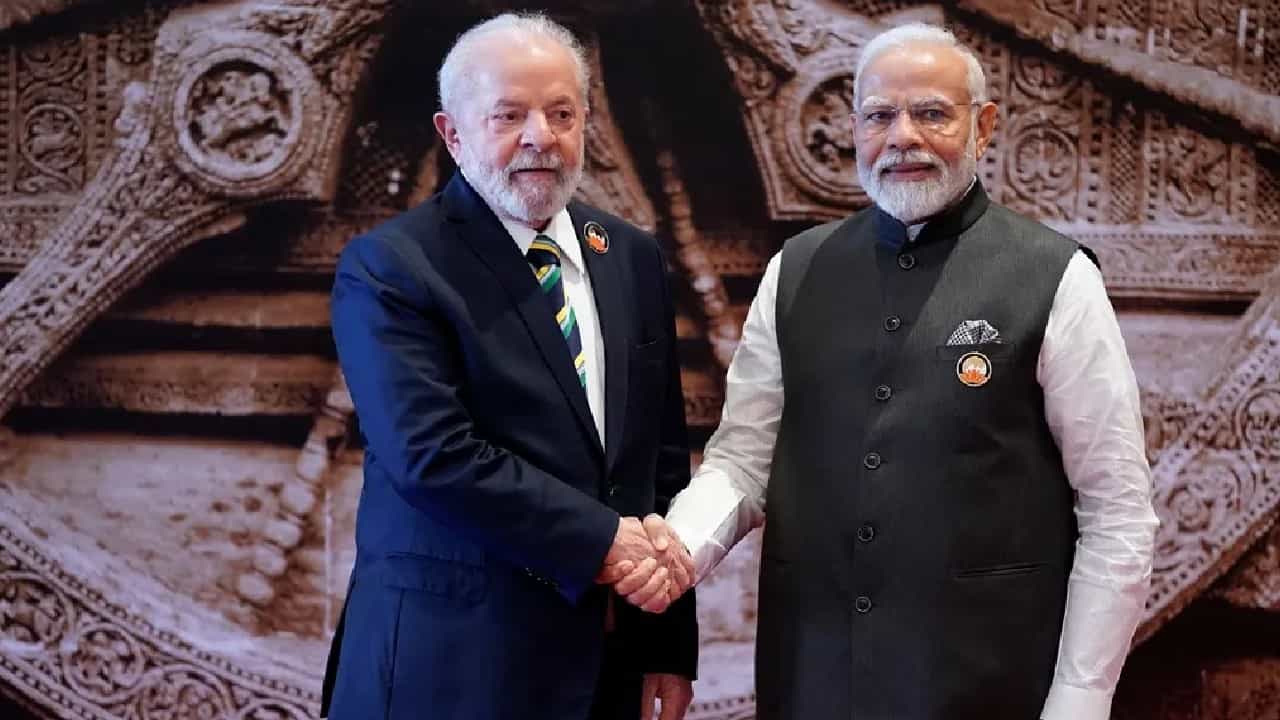 ಭಾರತದ ಮೇಲೆ ಟ್ರಂಪ್ ಸುಂಕ ಹೆಚ್ಚಳದ ಬೆನ್ನಲ್ಲೇ ಪ್ರಧಾನಿ ಮೋದಿಗೆ ಕರೆ ಮಾಡಿದ ಬ್ರೆಜಿಲ್ ಅಧ್ಯಕ್ಷ ಭಾರತದ ಮೇಲೆ ಟ್ರಂಪ್ ಸುಂಕ ಹೆಚ್ಚಳದ ಬೆನ್ನಲ್ಲೇ ಪ್ರಧಾನಿ ಮೋದಿಗೆ ಕರೆ ಮಾಡಿದ ಬ್ರೆಜಿಲ್ ಅಧ್ಯಕ್ಷ