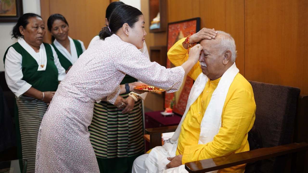 ಸಹೋದರತೆಯನ್ನು ಸಾರುವ ಹಬ್ಬವೇ ರಕ್ಷಾ ಬಂಧನ. ಪುರಾತನ ಐತಿಹ್ಯವನ್ನು ಹೊಂದಿರೋ ರಕ್ಷಾ ಬಂಧನ ಹಬ್ಬವನ್ನು ದೇಶದ ಉದ್ದಗಕ್ಕೂ ಆಚರಣೆ ಮಾಡಲಾಗುತ್ತದೆ.