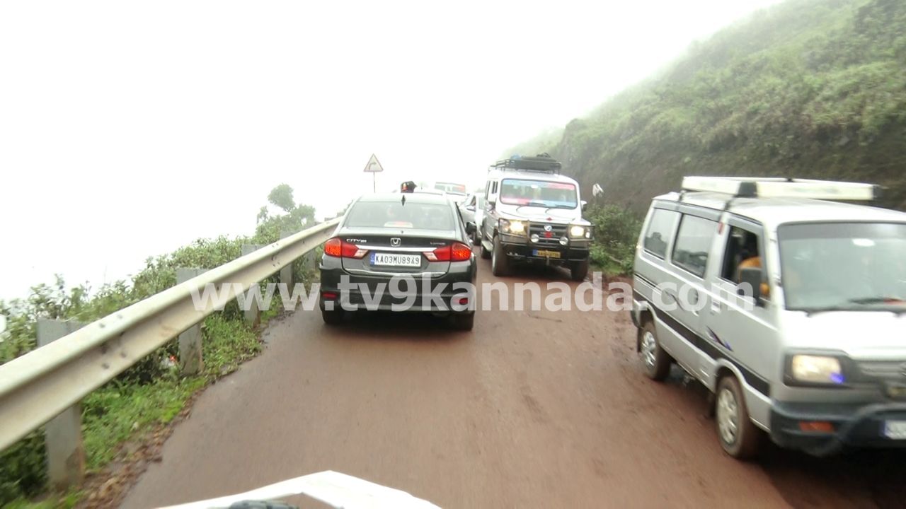 ಮುಳ್ಳಯ್ಯನಗಿರಿ ಸೇರಿ ಚಿಕ್ಕಮಗಳೂರಿನ ಈ ಸ್ಥಳಗಳಿಗೆ ಪ್ರವಾಸ ಹೋಗೋ ಯೋಜನೆ ಇದೆಯಾ? ಹೊಸ ನಿಯಮಗಳ ಬಗ್ಗೆ ತಿಳಿದಿರಿ