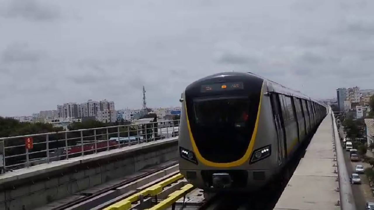 ಮೆಟ್ರೋ ಹಳದಿ ಮಾರ್ಗದಿಂದ ಟ್ರಾಫಿಕ್ ಸಮಸ್ಯೆ ಕಡಿಮೆಯಾಗುವ ಸಾಧ್ಯತೆ ಇದೆ. HSR ಲೇಔಟ್, BTM ಲೇಔಟ್, ಸಿಂಗಸಂದ್ರ, ಬೊಮ್ಮನಹಳ್ಳಿ, ಜಯನಗರ, ತಿಲಕ್‌ನಗರ ಸೇರಿದಂತೆ ಸುತ್ತಮುತ್ತಲ ಪ್ರದೇಶಗಳಿಗೆ ಅನುಕೂಲವಾಗಲಿದೆ. ಪ್ರತಿಷ್ಠಿತ ಜಯದೇವ ಆಸ್ಪತ್ರೆ, ಇನ್ಫೋಸಿಸ್‌ಗೆ ತೆರಳುವ ಸಾವಿರಾರು ಜನರಿಗೆ ಮತ್ತು ಬೆಂಗಳೂರಿನಿಂದ ಹೊಸೂರು ಭಾಗಕ್ಕೆ ತೆರಳುವ ಪ್ರಯಾಣಿಕರಿಗೂ ಅನುಕೂಲವಾಗಲಿದೆ.