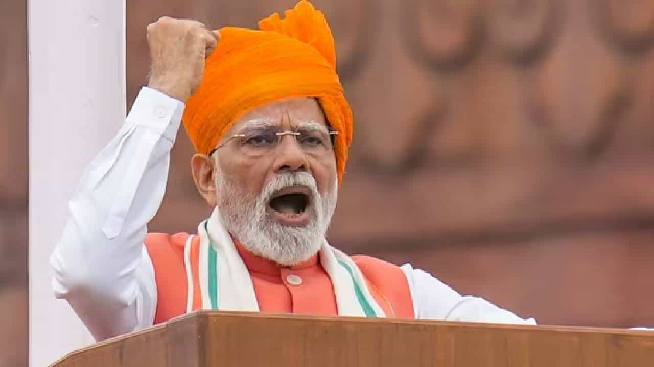ಜಿಎಸ್​ಟಿ ಬದಲಾವಣೆಯಿಂದ ಸೆಮಿಕಂಡಕ್ಟರ್ ಚಿಪ್​​ವರೆಗೆ ಪ್ರಧಾನಿ ಮೋದಿಯ 8 ಪ್ರಮುಖ ಘೋಷಣೆಗಳು