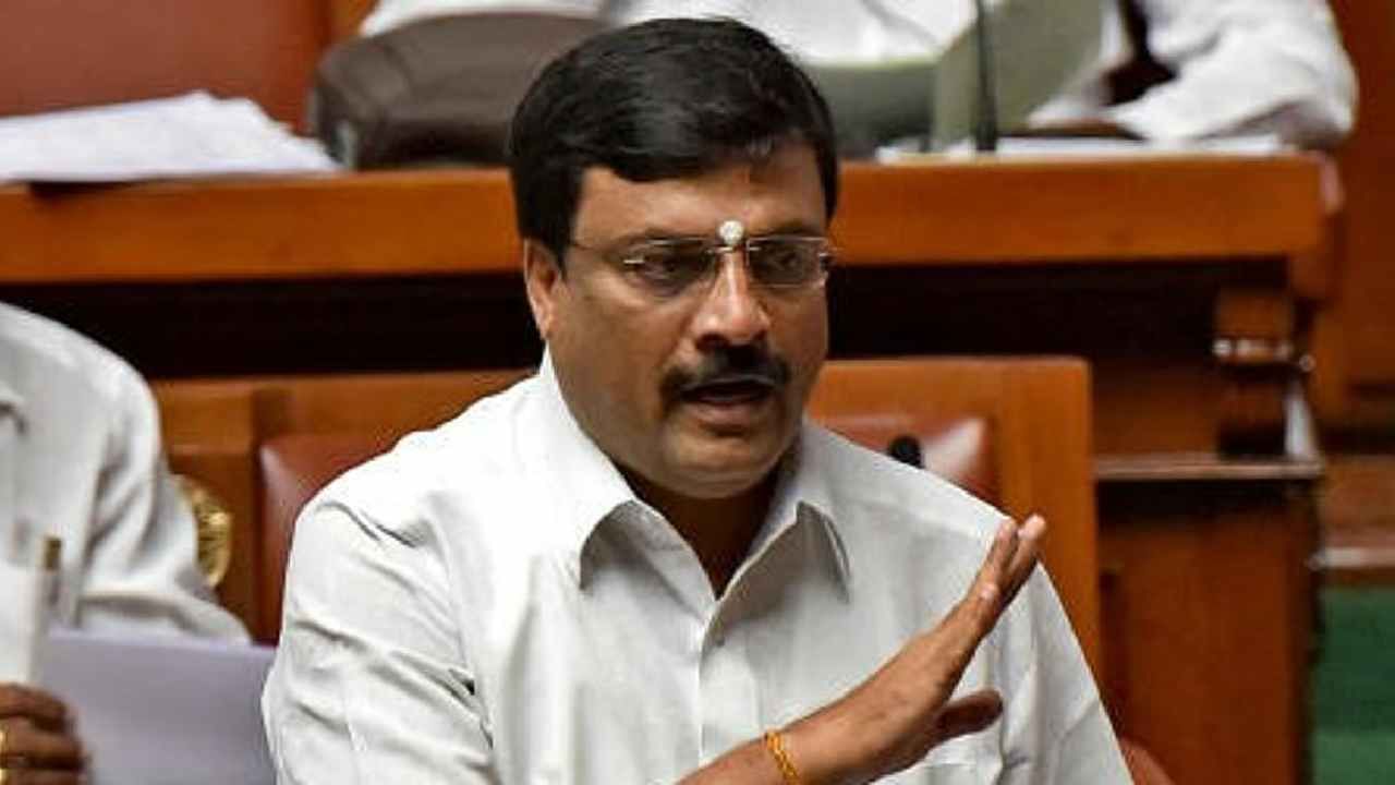 ಭೂಗಳ್ಳರಿಂದ ಮಳವಳ್ಳಿ ಶಾಸಕರಿಗೆ ಜೀವ ಬೆದರಿಕೆ: ಕೆಡಿಪಿ ಸಭೆಯಲ್ಲೇ ನರೇಂದ್ರಸ್ವಾಮಿ ಆತಂಕ