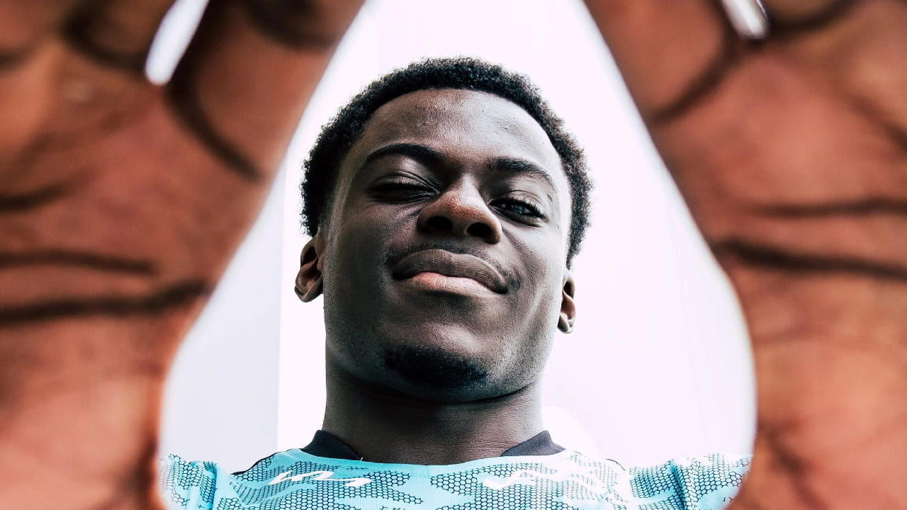 ಇಂಗ್ಲೆಂಡ್ ಕೌಂಟಿ ಕ್ರಿಕೆಟ್​ನಲ್ಲಿ ಆಲ್​ರೌಂಡರ್ ಆಗಿ ಗುರುತಿಸಿಕೊಂಡಿರುವ ನಾಥನ್ ಬಾರ್ನ್​ವೆಲ್ ಈವರೆಗೆ 9 ಪಂದ್ಯಗಳನ್ನಾಡಿದ್ದಾರೆ. ಲಿಸ್ಟ್​ ಎ ಕ್ರಿಕೆಟ್​ನಲ್ಲಿ 8 ಮ್ಯಾಚ್​ಗಳಲ್ಲಿ ಕಣಕ್ಕಿಳಿದಿರುವ ಬಾರ್ನ್​ವೆಲ್ 7 ಇನಿಂಗ್ಸ್​ಗಳಿಂದ 2 ವಿಕೆಟ್ ಪಡೆದಿದ್ದಾರೆ. ಹಾಗೆಯೇ 88 ರನ್ ಕಲೆಹಾಕಿದ್ದಾರೆ. ಇನ್ನು ಫಸ್ಟ್ ಕ್ಲಾಸ್ ಕ್ರಿಕೆಟ್​ನಲ್ಲಿ ಒಂದು ಪಂದ್ಯವಾಡಿರುವ ಅವರು 1 ವಿಕೆಟ್ ಹಾಗೂ 22 ರನ್ ಕಲೆಹಾಕಿದ್ದಾರೆ.