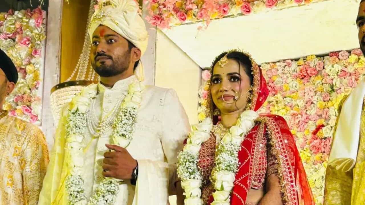 ಮದುವೆಯಾದ ಆರೇ ತಿಂಗಳಲ್ಲಿ ನೌಕಾಧಿಕಾರಿಯ ಹೆಂಡತಿ ಸಾವು; ಅಷ್ಟಕ್ಕೂ ಆಗಿದ್ದೇನು? ಮದುವೆಯಾದ ಆರೇ ತಿಂಗಳಲ್ಲಿ ನೌಕಾಧಿಕಾರಿಯ ಹೆಂಡತಿ ಸಾವು; ಅಷ್ಟಕ್ಕೂ ಆಗಿದ್ದೇನು?