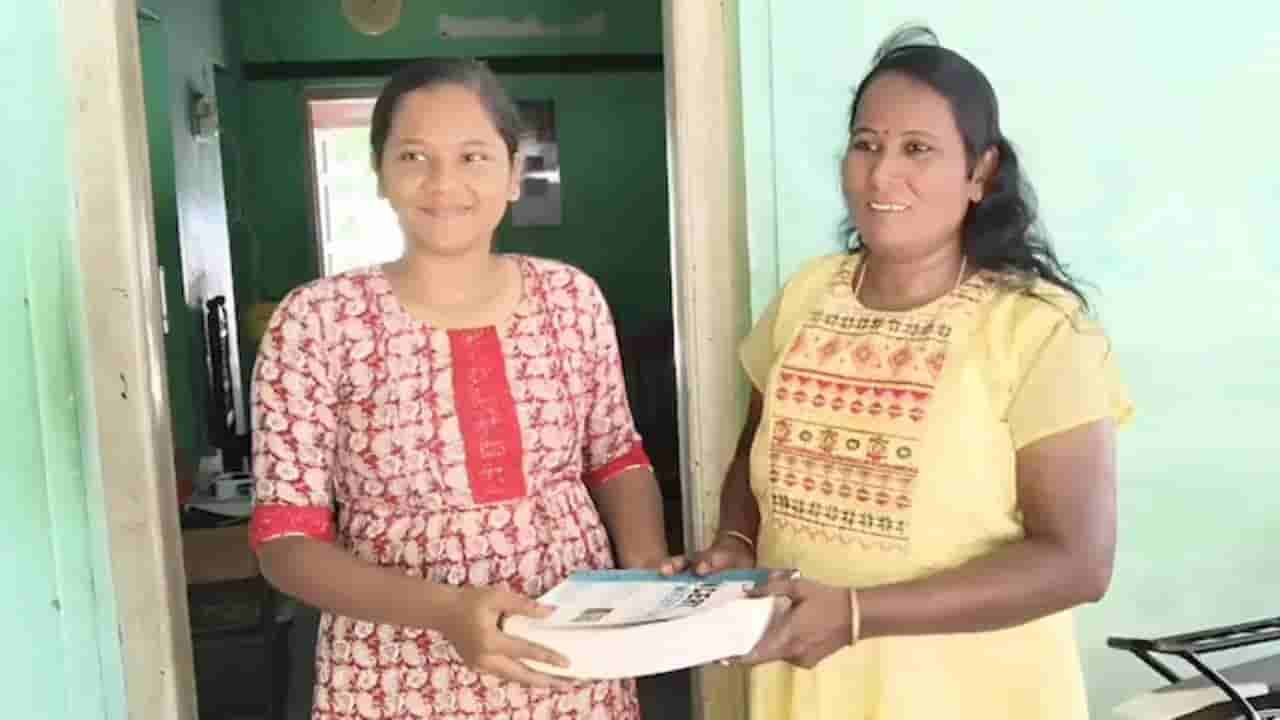 Inspiring Story: ಮಗಳೊಂದಿಗೆ ನೀಟ್ ಯುಜಿ ಪರೀಕ್ಷೆ ಬರೆದು ಉತ್ತೀರ್ಣರಾದ ತಾಯಿ