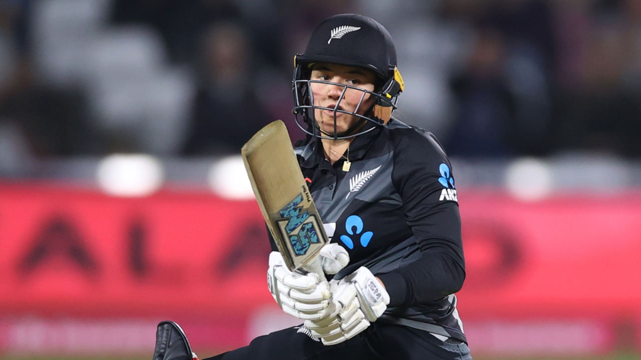 ಅಗ್ರ ಕ್ರಮಾಂಕದಲ್ಲಿ ಆಡುತ್ತಿದ್ದ ಥಾಮ್ಸಿನ್ ನ್ಯೂಟನ್, ಮಧ್ಯಮ ವೇಗದ ಬೌಲರ್ ಕೂಡ ಆಗಿದ್ದರು. ತಮ್ಮ 10 ವರ್ಷಗಳ ವೃತ್ತಿಜೀವನದಲ್ಲಿ ಒಟ್ಟು 15 ಅಂತರರಾಷ್ಟ್ರೀಯ ಟಿ20 ಪಂದ್ಯಗಳನ್ನು ಆಡಿದ್ದ ನ್ಯೂಟನ್ 9 ವಿಕೆಟ್‌ಗಳನ್ನು ಪಡೆದಿರುವುದರ ಜೊತೆಗೆ 22 ರನ್‌ಗಳನ್ನು ಬಾರಿಸಿದ್ದರು.