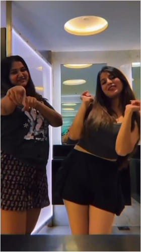 ಆಪ್ತ ಸ್ನೇಹಿತೆ ಜೊತೆ ನಿವೇದಿತಾ ಗೌಡ ಮಸ್ತ್ ಡ್ಯಾನ್ಸ್