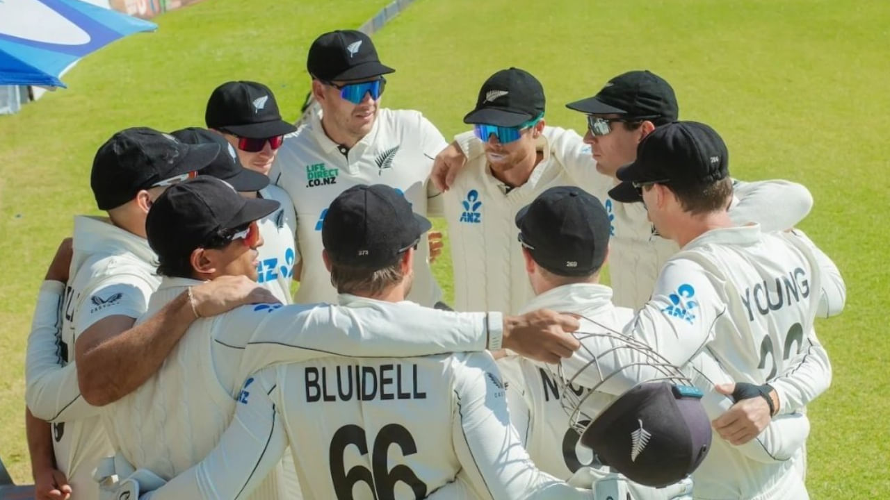 ಜಿಂಬಾಬ್ವೆ ವಿರುದ್ಧದ ಎರಡನೇ ಟೆಸ್ಟ್ ಪಂದ್ಯದಲ್ಲಿ ನ್ಯೂಜಿಲೆಂಡ್ ಅದ್ಭುತ ಪ್ರದರ್ಶನ ನೀಡಿ ಇನ್ನಿಂಗ್ಸ್ ಮತ್ತು 359 ರನ್‌ಗಳ ಬೃಹತ್ ಗೆಲುವು ಸಾಧಿಸಿತು. ಈ ಗೆಲುವಿನೊಂದಿಗೆ, ನ್ಯೂಜಿಲೆಂಡ್ ಎರಡು ಪಂದ್ಯಗಳ ಟೆಸ್ಟ್ ಸರಣಿಯನ್ನು 2-0 ಅಂತರದಿಂದ ಗೆದ್ದುಕೊಂಡಿತು . ಇದು ಟೆಸ್ಟ್ ಕ್ರಿಕೆಟ್ ಇತಿಹಾಸದಲ್ಲಿ ಮೂರನೇ ಅತಿದೊಡ್ಡ ಜಯವಾಗಿದೆ.