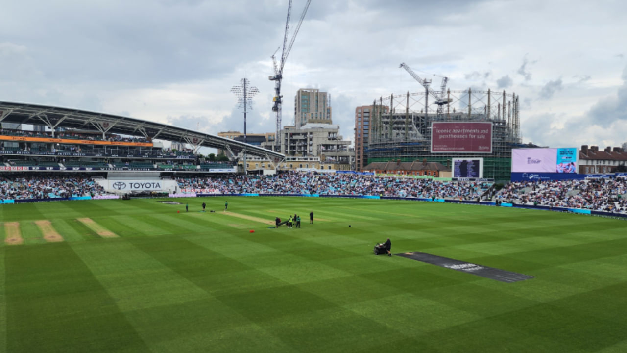 ಓವಲ್ ಮೈದಾನದ ಪಿಚ್ ಹಸಿರಿನಿಂದ ಕೂಡಿತ್ತು. ಇದರಿಂದಾಗಿ ಬೌಲರ್‌ಗಳು ಮೊದಲ 2 ದಿನಗಳಲ್ಲಿ ಸಾಕಷ್ಟು ವಿಕೆಟ್‌ಗಳನ್ನು ಕಬಳಿಸಿದರು.  ಆದಾಗ್ಯೂ, ಇದರ ಹೊರತಾಗಿಯೂ, ಪಂದ್ಯವನ್ನು 5 ನೇ ದಿನದವರೆಗೆ ಆಡಲಾಯಿತು. ಕೊನೆಯಲ್ಲಿ, ಮೊಹಮ್ಮದ್ ಸಿರಾಜ್ ಮತ್ತು ಪ್ರಸಿದ್ಧ್ ಕೃಷ್ಣ ಅವರ ಅದ್ಭುತ ಬೌಲಿಂಗ್ ಟೀಮ್ ಇಂಡಿಯಾಕ್ಕೆ 6 ರನ್‌ಗಳ ಗೆಲುವು ತಂದುಕೊಟ್ಟಿತು. ಈ ಪಿಚ್​ಗೆ ಐಸಿಸಿ ಅತ್ಯುತ್ತಮ ಎಂದು ರೇಟಿಂಗ್ ನೀಡಿದೆ.