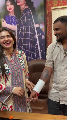 ಪವಿತ್ರಾ ಗೌಡ ನೋಡಿದ ಖುಷಿಯಲ್ಲಿ ಮಾತೇ ಬರದೇ ಕುಳಿತ ಅಭಿಮಾನಿ