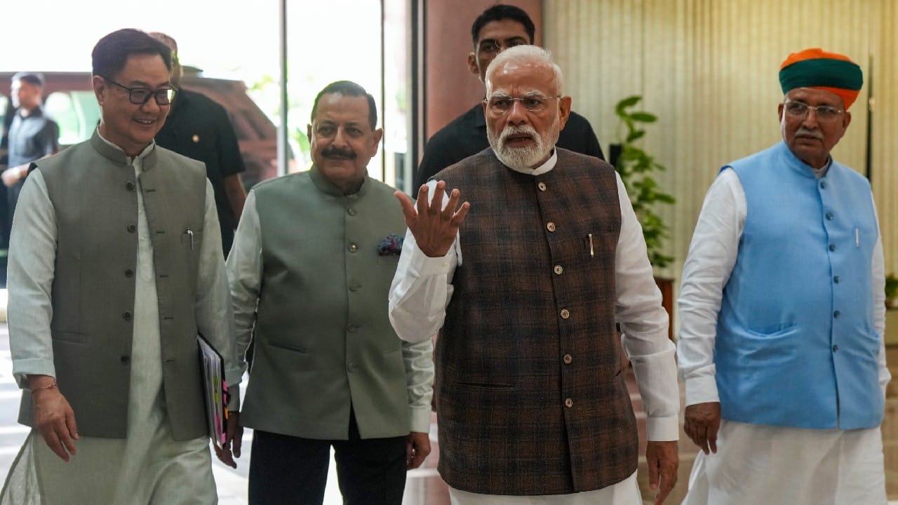 ಕಾಂಗ್ರೆಸ್ನ ಪ್ರತಿಭಾವಂತರಿಗೆ ರಾಹುಲ್ ಗಾಂಧಿಯಿಂದ ಅವಕಾಶ ಸಿಗುತ್ತಿಲ್ಲ; ಎನ್ಡಿಎ ಸಭೆಯಲ್ಲಿ ಪ್ರಧಾನಿ ಮೋದಿ ಕಾಂಗ್ರೆಸ್ನ ಪ್ರತಿಭಾವಂತರಿಗೆ ರಾಹುಲ್ ಗಾಂಧಿಯಿಂದ ಅವಕಾಶ ಸಿಗುತ್ತಿಲ್ಲ; ಎನ್ಡಿಎ ಸಭೆಯಲ್ಲಿ ಪ್ರಧಾನಿ ಮೋದಿ