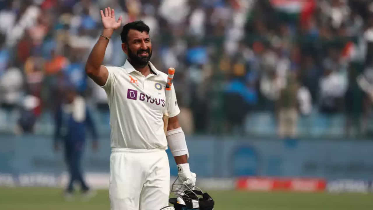 ಟೀಂ ಇಂಡಿಯಾದಲ್ಲಿ ಟೆಸ್ಟ್ ಸ್ಪೆಷಲಿಸ್ಟ್ ಎಂದೇ ಖ್ಯಾತರಾಗಿದ್ದ ಚೇತೇಶ್ವರ ಪೂಜಾರ ಕ್ರಿಕೆಟ್ನಿಂದ ನಿವೃತ್ತಿ ಘೋಷಿಸಿದ್ದಾರೆ. ಸುಮಾರು ಎರಡು ವರ್ಷಗಳ ಕಾಲ ಟೀಂ ಇಂಡಿಯಾದಿಂದ ಹೊರಗಿದ್ದ ಪೂಜಾರ ಎಲ್ಲಾ ಸ್ವರೂಪಗಳಿಂದ ನಿವೃತ್ತರಾಗಿದ್ದಾರೆ.