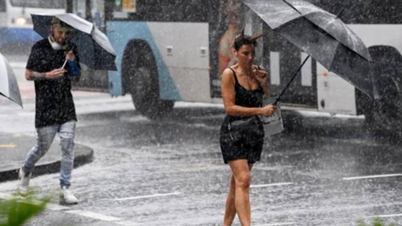 ನಾಳೆಯ ಹವಾಮಾನ: ಬಂಗಾಳಕೊಲ್ಲಿಯಲ್ಲಿ ಚಂಡಮಾರುತ, ಕರ್ನಾಟಕದಲ್ಲಿ ಮಳೆ ಹೊಡೆತ