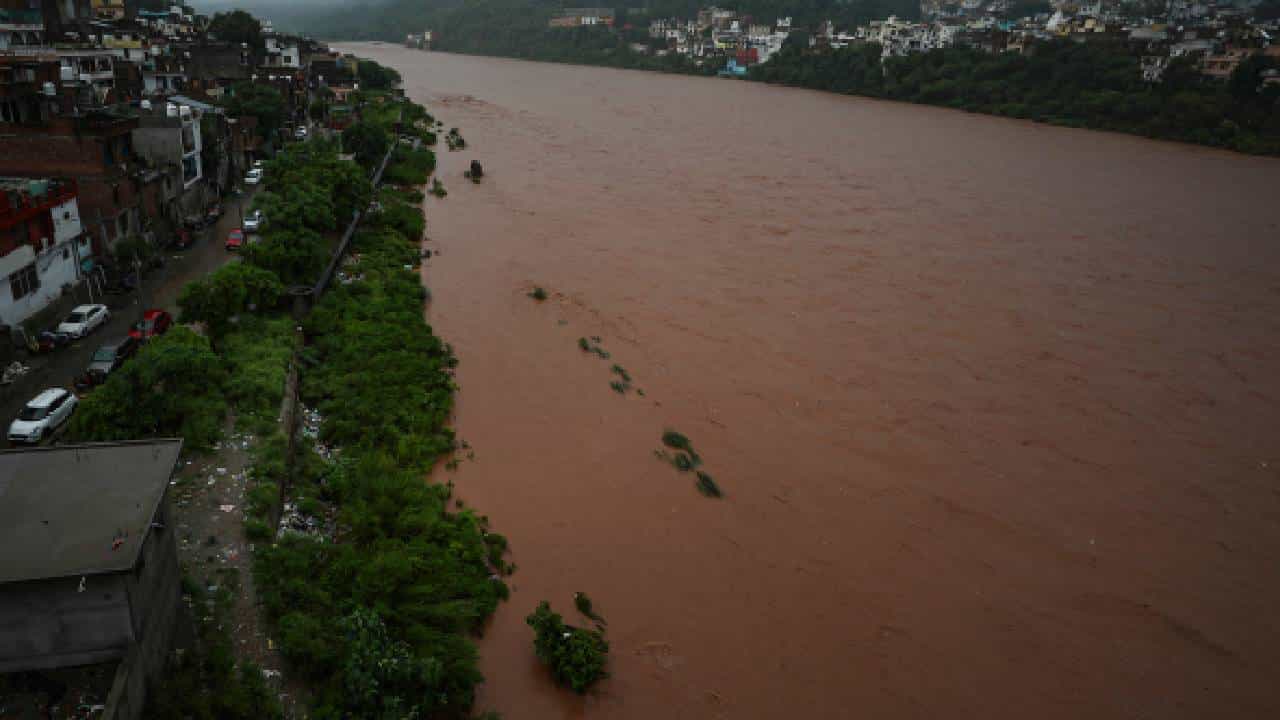 Karnataka Rains: ಕರ್ನಾಟಕದ ಕರಾವಳಿಯಲ್ಲಿ ಆ.7ರವರೆಗೆ ಭಾರಿ ಮಳೆ, ಬೆಂಗಳೂರು ಹವಾಮಾನ ಹೇಗಿದೆ? Karnataka Rains: ಕರ್ನಾಟಕದ ಕರಾವಳಿಯಲ್ಲಿ ಆ.7ರವರೆಗೆ ಭಾರಿ ಮಳೆ, ಬೆಂಗಳೂರು ಹವಾಮಾನ ಹೇಗಿದೆ?