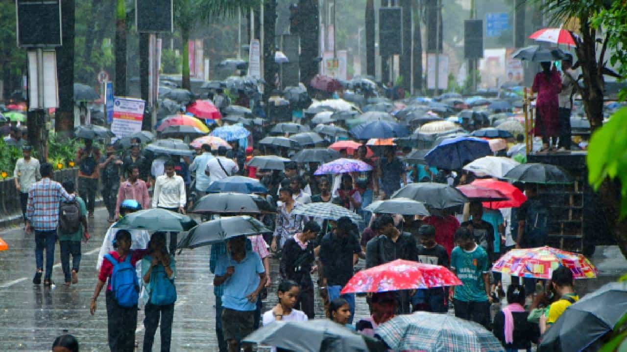 Karnataka Rains: ಮುಂದಿನ 2 ದಿನ ಕರ್ನಾಟಕದ ಈ ಜಿಲ್ಲೆಗಳಲ್ಲಿ ವಿಪರೀತ ಮಳೆ, ರೆಡ್ ಅಲರ್ಟ್​