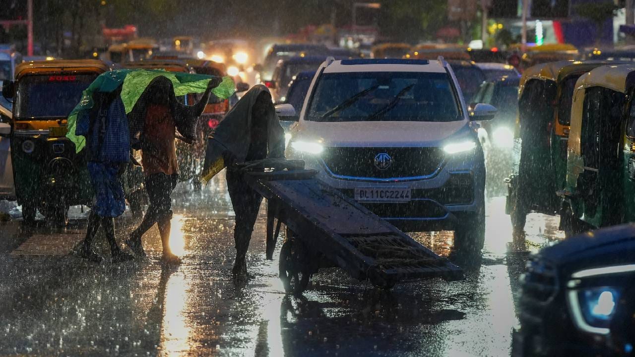 Karnataka Rains: ಕರ್ನಾಟಕದ ಈ ಜಿಲ್ಲೆಗಳಲ್ಲಿ ಆಗಸ್ಟ್ 27ರಿಂದ ನಾಲ್ಕು ದಿನಗಳ ಕಾಲ ಭಾರಿ ಮಳೆ