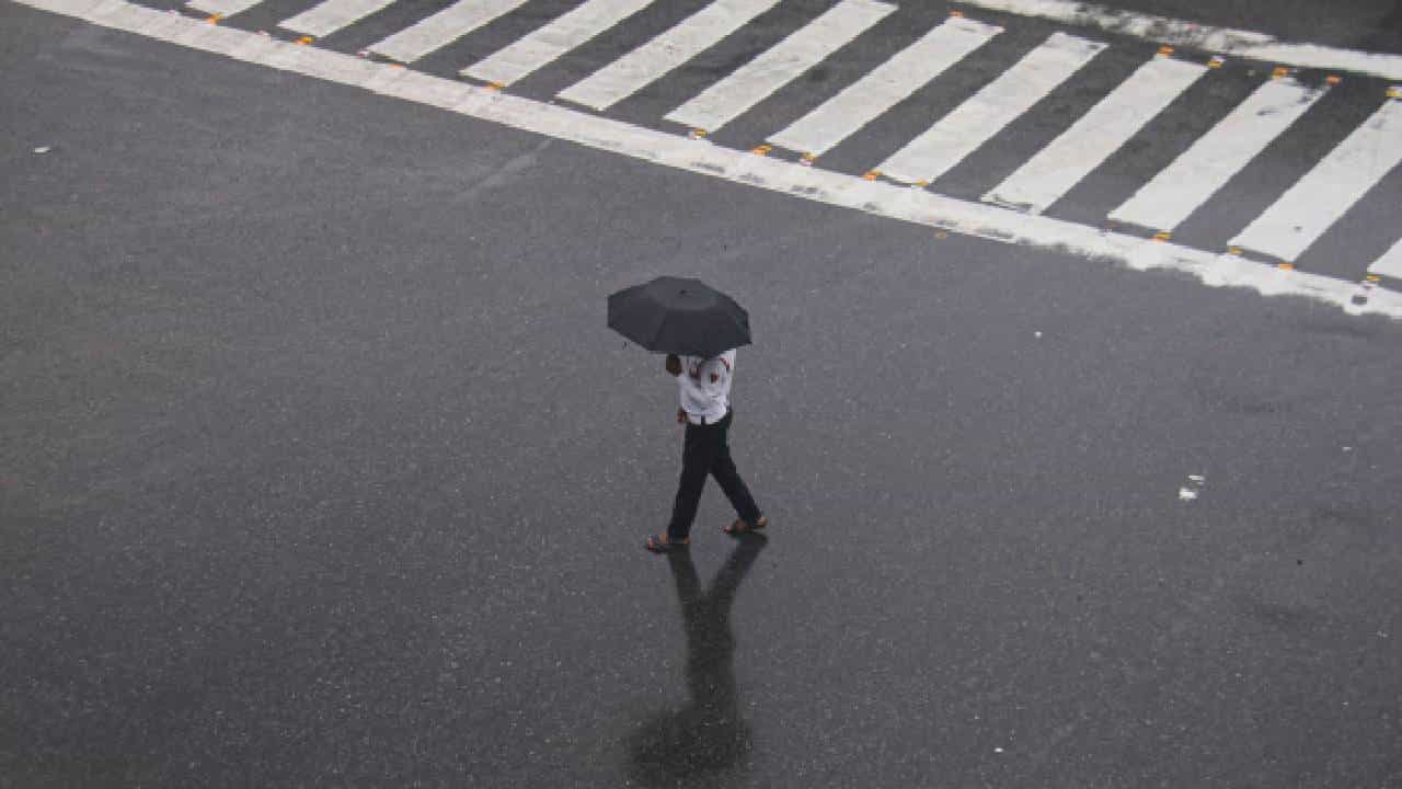 Karnataka Rains: ಇಂದಿನಿಂದ ಕರ್ನಾಟಕದಾದ್ಯಂತ ಮಳೆ ಮತ್ತಷ್ಟು ಜೋರು, ಕರಾವಳಿ ಜಿಲ್ಲೆಗಳಿಗೆ ರೆಡ್ ಅಲರ್ಟ್​