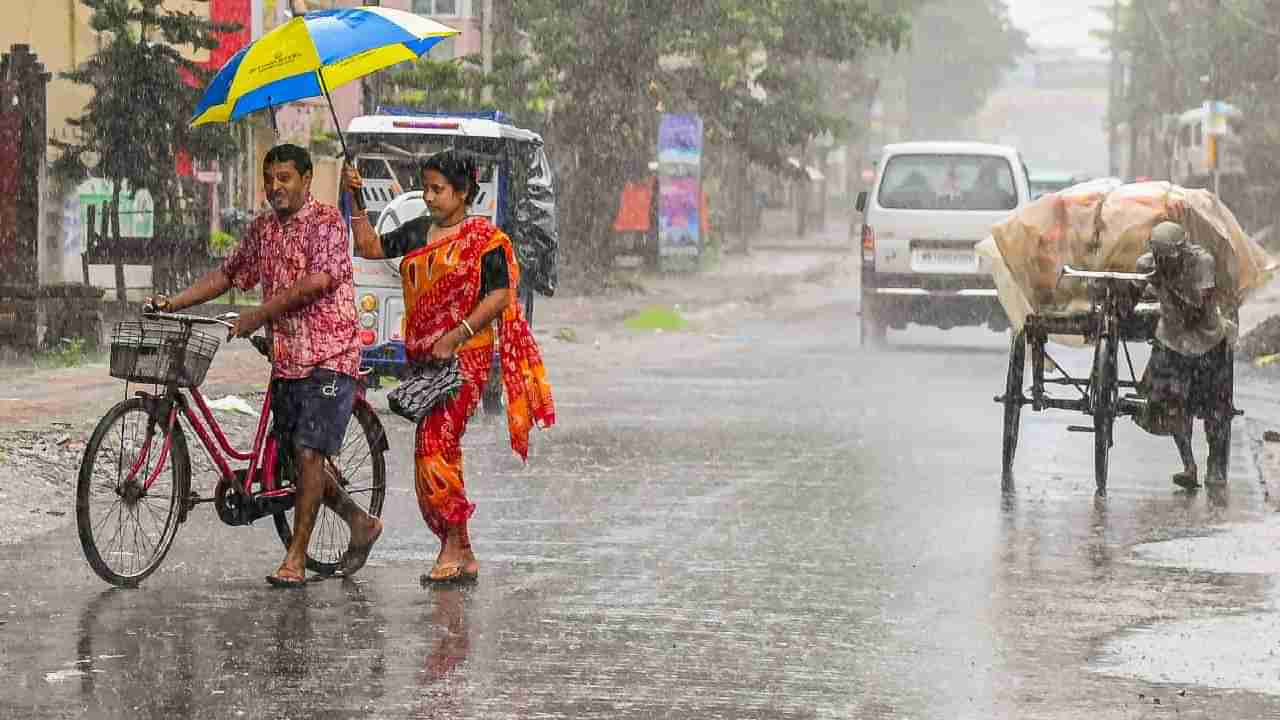 Karnataka Rains: ಕರ್ನಾಟಕದ ಕರಾವಳಿಗೆ ರೆಡ್ ಅಲರ್ಟ್​, ಉತ್ತರ, ದಕ್ಷಿಣ ಒಳನಾಡಿನಲ್ಲೂ ಭಾರಿ ಮಳೆ