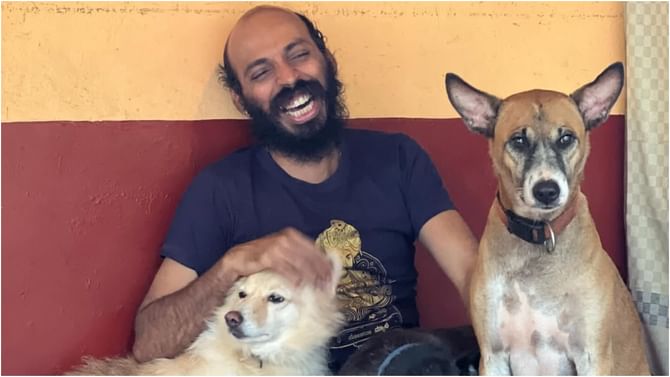 ಶ್ವಾನಗಳ ವಿಚಾರದಲ್ಲಿ ಸುಪ್ರೀಂಕೋರ್ಟ್ ಆದೇಶದ ಬೆನ್ನಲ್ಲೇ ರಾಜ್ ಹೇಳೋದೇನು? ಶ್ವಾನಗಳ ವಿಚಾರದಲ್ಲಿ ಸುಪ್ರೀಂಕೋರ್ಟ್ ಆದೇಶದ ಬೆನ್ನಲ್ಲೇ ರಾಜ್ ಹೇಳೋದೇನು?