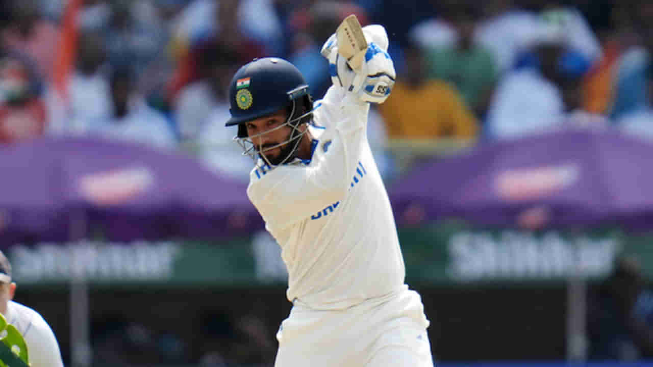 Duleep Trophy 2025: ಮೊದಲ ದಿನವೇ ಸ್ಫೋಟಕ ಶತಕ ಸಿಡಿಸಿದ ಆರ್​ಸಿಬಿ ನಾಯಕ ರಜತ್ ಪಾಟಿದರ್