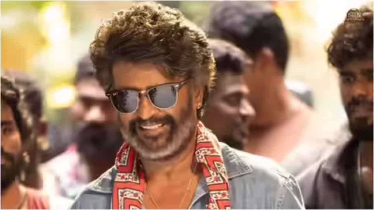 ರಜನಿಕಾಂತ್ ನಟನೆಯ ‘ಕೂಲಿ’ ಸಿನಿಮಾ ಹೇಗಿದೆ? ವಿಮರ್ಶೆ ತಿಳಿಸಿದ ಫ್ಯಾನ್ಸ್ ರಜನಿಕಾಂತ್ ನಟನೆಯ ‘ಕೂಲಿ’ ಸಿನಿಮಾ ಹೇಗಿದೆ? ವಿಮರ್ಶೆ ತಿಳಿಸಿದ ಫ್ಯಾನ್ಸ್