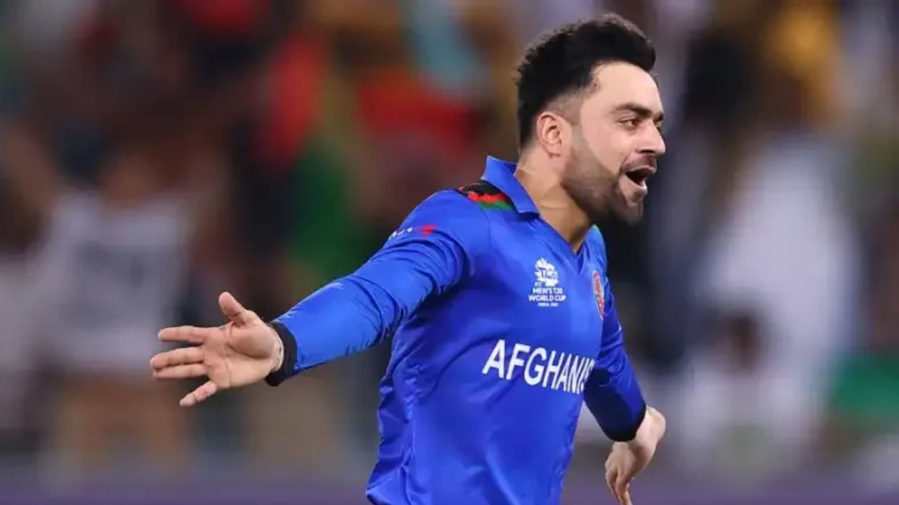 ಇನ್ನು ರಶೀದ್ ಖಾನ್ ಅವರ ಅಂತರರಾಷ್ಟ್ರೀಯ ವೃತ್ತಿಜೀವನದ ಬಗ್ಗೆ ಹೇಳುವುದಾದರೆ.. ಅಫ್ಘಾನಿಸ್ತಾನ ಪರ 96 ಟಿ20 ಪಂದ್ಯಗಳನ್ನಾಡಿರುವ ಅವರು 13.80 ಸರಾಸರಿಯಲ್ಲಿ 161 ವಿಕೆಟ್‌ಗಳನ್ನು ಪಡೆದಿದ್ದಾರೆ. ಹಾಗೆಯೇ 114 ಏಕದಿನ ಪಂದ್ಯಗಳಲ್ಲಿ 20.40 ಸರಾಸರಿಯಲ್ಲಿ 199 ವಿಕೆಟ್‌ಗಳನ್ನು ಪಡೆದಿದ್ದಾರೆ. ಆರು ಟೆಸ್ಟ್ ಪಂದ್ಯಗಳನ್ನಾಡಿರುವ ರಶೀದ್ 20.44 ಸರಾಸರಿಯಲ್ಲಿ 45 ವಿಕೆಟ್‌ಗಳನ್ನು ಪಡೆದಿದ್ದಾರೆ. 