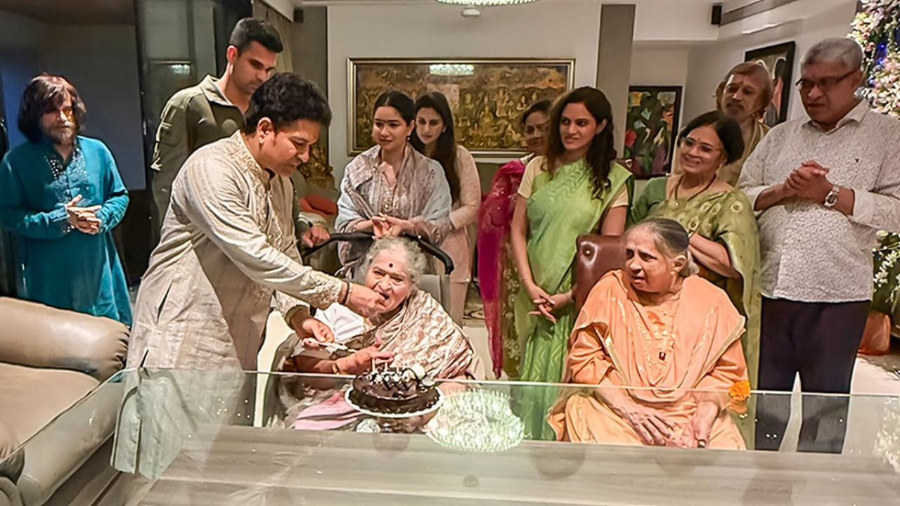 ನಿಶ್ಚಿತಾರ್ಥದ ಬಳಿಕ ಮೊದಲ ಬಾರಿಗೆ ಒಟ್ಟಿಗೆ ಕಾಣಿಸಿಕೊಂಡ ಅರ್ಜುನ್- ಸಾನಿಯಾ; ಫೋಟೋ ಹಂಚಿಕೊಂಡ ಸಚಿನ್