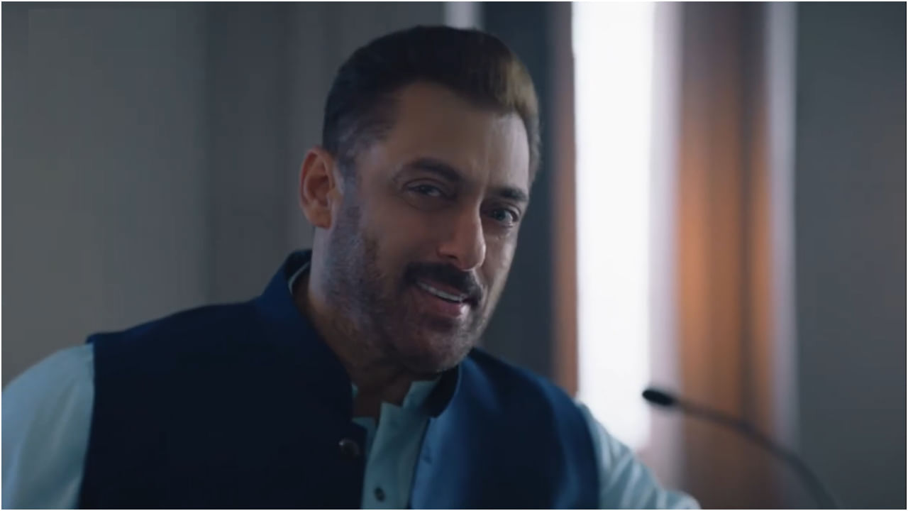 ಈ ಬಾರಿ ಬಿಗ್ ಬಾಸ್ ಥೀಮ್ ಏನು? ಟ್ರೇಲರ್ ಮೂಲಕ ಬಯಲಾಯ್ತು ವಿಷಯ ಈ ಬಾರಿ ಬಿಗ್ ಬಾಸ್ ಥೀಮ್ ಏನು? ಟ್ರೇಲರ್ ಮೂಲಕ ಬಯಲಾಯ್ತು ವಿಷಯ