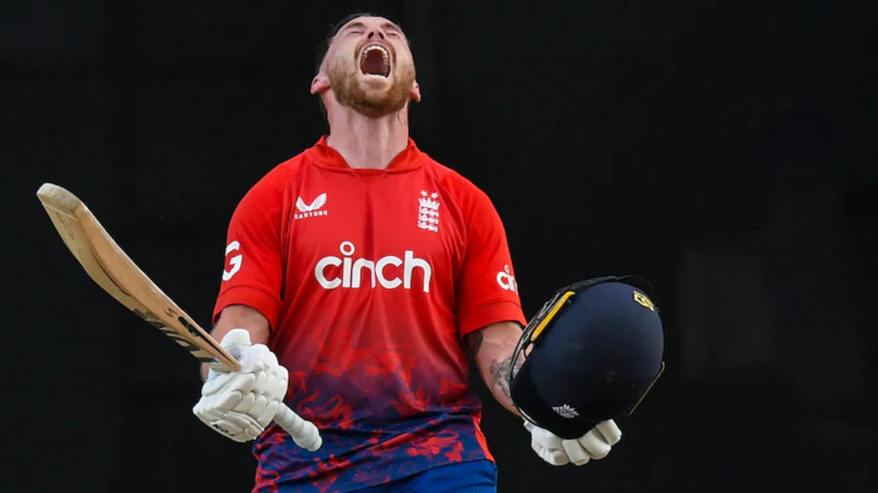 ಉಳಿದಂತೆ ಇಂಗ್ಲೆಂಡ್‌ನ ಫಿಲ್ ಸಾಲ್ಟ್ ಮೂರನೇ ಸ್ಥಾನದಲ್ಲಿದ್ದರೆ, ಅನುಭವಿ ಆಟಗಾರ ಜೋಸ್ ಬಟ್ಲರ್ ನಾಲ್ಕನೇ ಸ್ಥಾನದಲ್ಲಿದ್ದಾರೆ. ಆಸ್ಟ್ರೇಲಿಯಾದ ಸ್ಫೋಟಕ ಆರಂಭಿಕ ಆಟಗಾರ ಟ್ರಾವಿಸ್ ಹೆಡ್ 771 ರೇಟಿಂಗ್‌ನೊಂದಿಗೆ ಐದನೇ ಸ್ಥಾನದಲ್ಲಿದ್ದಾರೆ.
