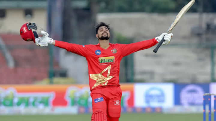 ಕೊನೆಯ 11 ಎಸೆತಗಳಲ್ಲಿ 7 ಸಿಕ್ಸರ್, 2 ಬೌಂಡರಿ ಬಾರಿಸಿದ ಸಮೀರ್ ರಿಜ್ವಿ; ವಿಡಿಯೋ ನೋಡಿ ಕೊನೆಯ 11 ಎಸೆತಗಳಲ್ಲಿ 7 ಸಿಕ್ಸರ್, 2 ಬೌಂಡರಿ ಬಾರಿಸಿದ ಸಮೀರ್ ರಿಜ್ವಿ; ವಿಡಿಯೋ ನೋಡಿ