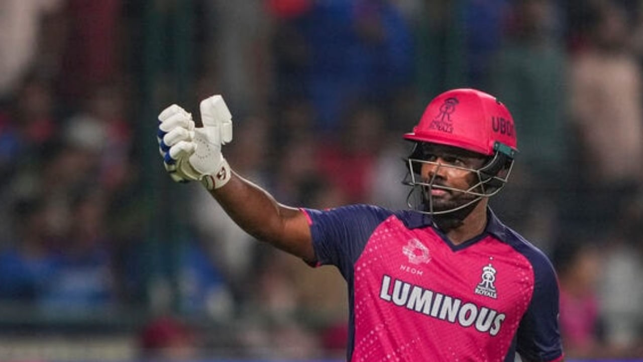 ವಾಸ್ತವವಾಗಿ ಕಳೆದ 8 ಆವೃತ್ತಿಗಳಲ್ಲಿ ಸಂಜು ಸ್ಯಾಮ್ಸನ್ ರಾಜಸ್ಥಾನ ರಾಯಲ್ಸ್ ತಂಡದ ಭಾಗವಾಗಿದ್ದಾರೆ. 2013 ರಲ್ಲಿ ಈ ತಂಡದ ಪರ ಐಪಿಎಲ್‌ಗೆ ಪಾದಾರ್ಪಣೆ ಮಾಡಿದ ಸಂಜು ಸತತ 3 ಆವೃತ್ತಿಗಳಲ್ಲಿ ತಂಡದ ಪರ ಆಡಿದ್ದರು. ಆ ನಂತರ ಫ್ರಾಂಚೈಸಿಯನ್ನು 2 ವರ್ಷಗಳ ಕಾಲ ನಿಷೇಧಿಸಿದಾಗ, ಸಂಜು 2016 ಮತ್ತು 2017 ರಲ್ಲಿ ಡೆಲ್ಲಿ ಡೇರ್‌ಡೆವಿಲ್ಸ್ ತಂಡದ ಪರ ಆಡಿದ್ದರು.