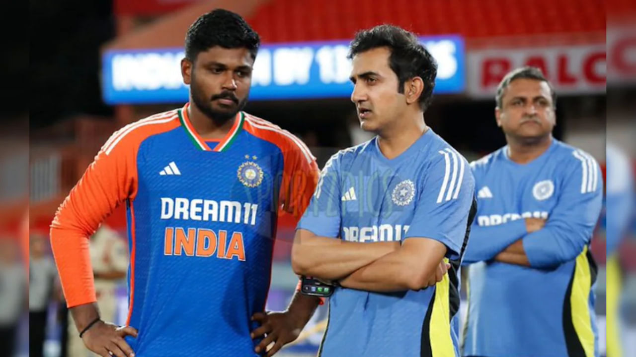 ಹೀಗಾಗಿ ಒಂದು ವೇಳೆ ಸಂಜು ಆಡುವ ಹನ್ನೊಂದರ ಬಳಗದಲ್ಲಿ ಸ್ಥಾನ ಪಡೆದರೆ ಅವರಿಗೆ ಯಾವ ಕ್ರಮಾಂಕ ಸಿಗಲಿದೆ ಎಂಬುದು ಕುತೂಹಲ ಮೂಡಿಸಿದೆ. ಇದೆಲ್ಲವನ್ನು ಗಮನಿಸಿದಾಗ ಒಂದು ಸಮಯದಲ್ಲಿ ಸಂಜು ಸ್ಯಾಮ್ಸನ್​ರನ್ನು ಹಾಡಿ ಹೊಗಳಿದ್ದ ಮುಖ್ಯ ಕೋಚ್ ಗೌತಮ್ ಗಂಭೀರ್, ಇದೀಗ ತಮ್ಮ ಅಧಿಕಾರವದಿಯಲ್ಲಿ ಸಂಜುರನ್ನು ಕಡೆಗಣಿಸುತ್ತಿದ್ದಾರಾ ಎಂಬ ಪ್ರಶ್ನೆ ಮೂಡುತ್ತದೆ.