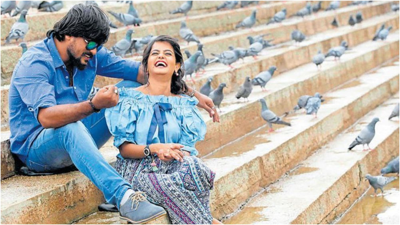 ಈಗ ಸಂತೋಷ್ ಬಾಲರಾಜ್ ಅವರಿಗೆ 34 ವರ್ಷ ವಯಸ್ಸು. ಜಾಂಡಿಸ್ ಮೈಗೆಲ್ಲ ಹರಡಿದ ಕಾರಣ ಅವರ ಪರಿಸ್ಥಿತಿ ಗಂಭೀರ ಆಗಿದೆ. ಸಂತೋಷ್ ಅವರು ತಾಯಿಯ ಜೊತೆ ಇದ್ದಾರೆ. ಇನ್ನೂ ಮದುವೆ ಆಗಿಲ್ಲ.