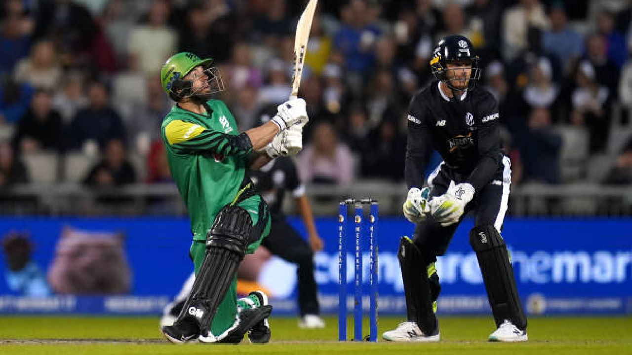 ಫಿಲ್ ಸಾಲ್ಟ್ ಹೆಸರಿಗೆ ಸೇರ್ಪಡೆಯಾದ ಈ ದಾಖಲೆಯ ಹೊರತಾಗಿಯೂ ಈ ಪಂದ್ಯದಲ್ಲಿ ಮ್ಯಾಂಚೆಸ್ಟರ್ ಒರಿಜಿನಲ್ಸ್ ತಂಡವು ಸೋಲನುಭವಿಸಿದೆ. ಮ್ಯಾಂಚೆಸ್ಟರ್ ಒರಿಜಿನಲ್ಸ್ ನೀಡಿದ 131 ರನ್ಗಳ ಟಾರ್ಗೆಟ್ ಬೆನ್ನತ್ತಿದ ಸದರ್ನ್ ಬ್ರೇವ್ ತಂಡವು 99 ಎಸೆತಗಳಲ್ಲಿ ಗುರಿ ಮುಟ್ಟುವ ಮೂಲಕ 1 ವಿಕೆಟ್ನ ರೋಚಕ ಜಯ ಸಾಧಿಸಿದೆ.