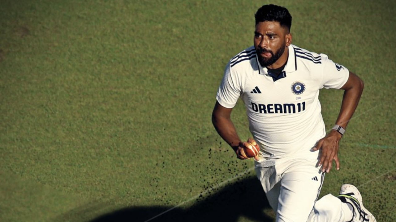 ಇದಕ್ಕೂ ಮೊದಲು, 2024-25ರಲ್ಲಿ ಆಸ್ಟ್ರೇಲಿಯಾ ವಿರುದ್ಧದ ಬಾರ್ಡರ್-ಗವಾಸ್ಕರ್ ಟ್ರೋಫಿಯಲ್ಲಿ, ಸಿರಾಜ್ 5 ಪಂದ್ಯಗಳಲ್ಲಿ 20 ವಿಕೆಟ್ಗಳನ್ನು ಪಡೆದಿದ್ದರು. ಇದೀಗ ಸಿರಾಜ್ ಇಂಗ್ಲೆಂಡ್ ಪ್ರವಾಸದಲ್ಲಿ 23 ವಿಕೆಟ್ಗಳನ್ನು ಉರುಳಿಸಿ ತಂಡದ ಗೆಲುವಿನಲ್ಲಿ ಪ್ರಮುಖ ಪಾತ್ರವಹಿಸಿದರು. ಒಟ್ಟಾರೆ ಈ ಪ್ರವಾಸದಲ್ಲಿ 185.3 ಓವರ್ಗಳನ್ನು ಅಂದರೆ 1113 ಎಸೆತಗಳನ್ನು ಬೌಲ್ ಮಾಡಿದ ಸಿರಾಜ್ 23 ವಿಕೆಟ್ ಪಡೆದರು.